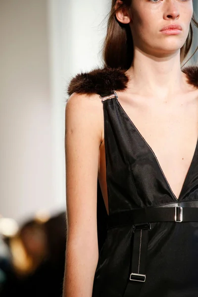 Look 9
